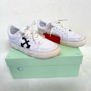 Off-White by Virgil Abloh Low Vulcanized Canvas Sneakers in White/Black